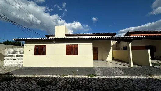 Casa de Condomínio com 2 Quartos à venda, 79m² no Presidente Costa e Silva, Mossoró