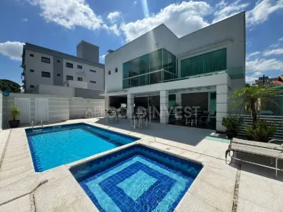 Casa com 4 Quartos para alugar, 298m² no Souza Cruz, Brusque