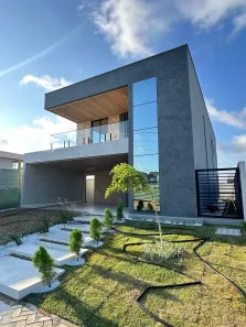 Casa de Condomínio com 4 Quartos à venda, 240m² no Cidade Alpha, Eusébio