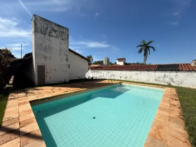 Ponto Comercial com 4 Quartos à venda, 300m² no Lídice, Uberlândia