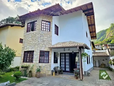 Casa com 4 Quartos à venda, 172m² no Parque do Imbui, Teresópolis