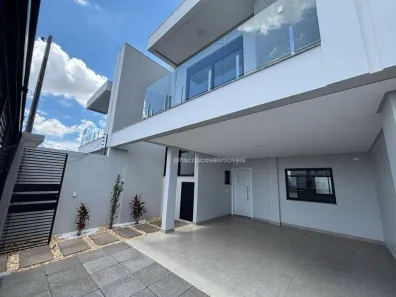 Sobrado com 3 Quartos à venda, 149m² no FAG, Cascavel