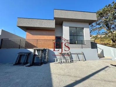 Casa com 3 Quartos à venda, 154m² no Pinheirinho, Atibaia