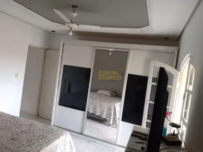 Sobrado com 3 Quartos à venda, 232m² no Comercial e Residencial Jardim Mariana, Pindamonhangaba
