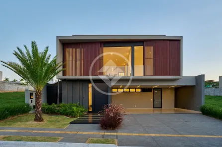 Casa de Condomínio com 4 Quartos à venda, 430m² no Jardins Itália, Goiânia