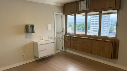 Sala Comercial à venda, 39m² no Jardim São Dimas, São José dos Campos