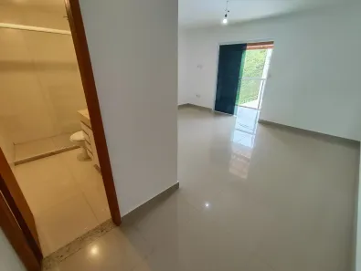 Casa com 3 Quartos para alugar, 180m² no Lagoa, Macaé