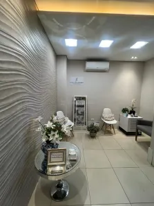 Prédio Comercial para alugar, 34m² no Zona 07, Maringá