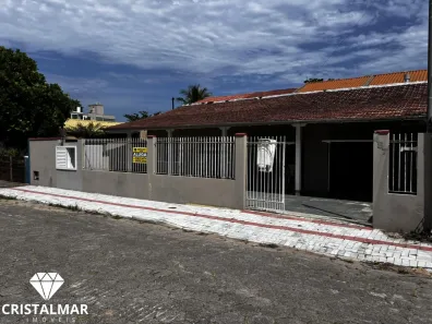 Casa com 4 Quartos à venda, 170m² no Canto Grande, Bombinhas
