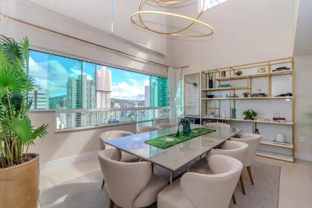 Cobertura com 4 Quartos à venda, 250m² no Centro, Balneário Camboriú