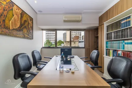 Sala Comercial à venda, 102m² no Moinhos de Vento, Porto Alegre