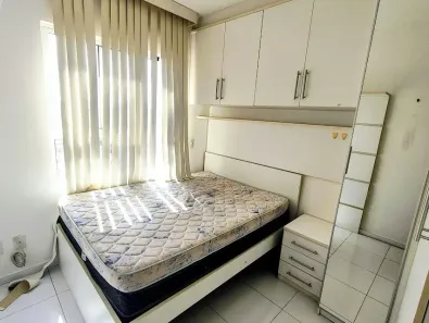 Apartamento com 2 Quartos para alugar, 60m² no Centro, Curitiba