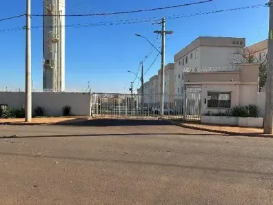 Apartamento com 2 Quartos à venda, 45m² no Jardim dos Oitis, Araraquara
