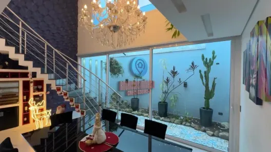Sobrado com 4 Quartos à venda, 248m² no Vila Romanópolis, Ferraz de Vasconcelos