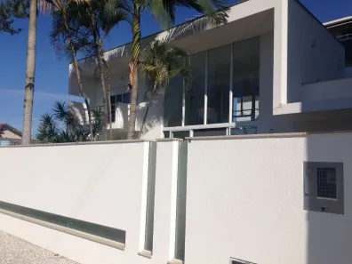 Sobrado com 4 Quartos à venda, 280m² no Centro, Penha