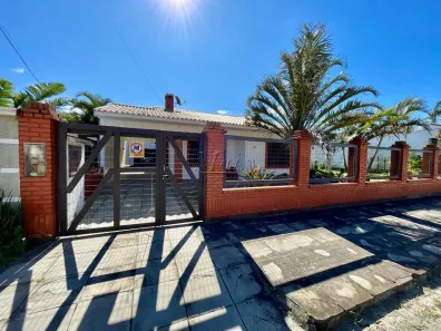 Casa com 3 Quartos à venda, 211m² no XANGRI-LÁ, Xangri-lá