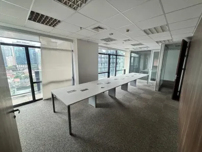 Sala Comercial para alugar, 122m² no Vila Olímpia, São Paulo