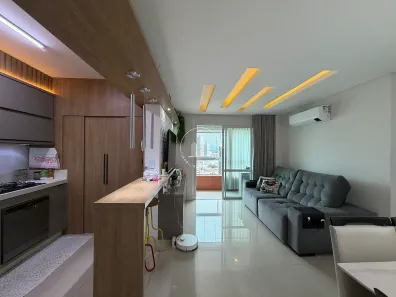 Apartamento com 2 Quartos à venda, 75m² no Barreiros, São José