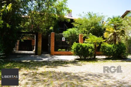 Casa com 3 Quartos à venda, 372m² no Serraria, Porto Alegre
