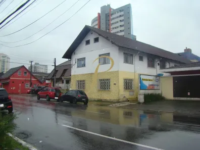 Lote/Terreno à venda, 712m² no Centro, Joinville