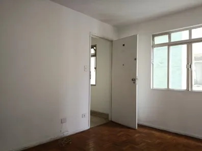 Apartamento com 2 Quartos para alugar, 61m² no Aclimação, São Paulo