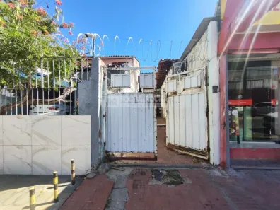 Imóvel Comercial com 4 Quartos para alugar, 228m² no Centro, Teresina