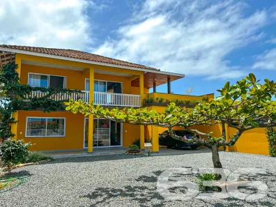 Sobrado com 4 Quartos à venda, 240m² no Do Ubatuba, São Francisco do Sul