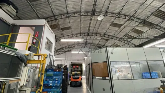 Ponto Comercial à venda, 800m² no Várzea de Baixo, São Paulo