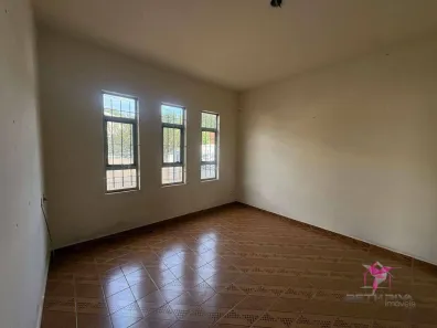Casa com 3 Quartos para alugar, 93m² no Centro, Leme