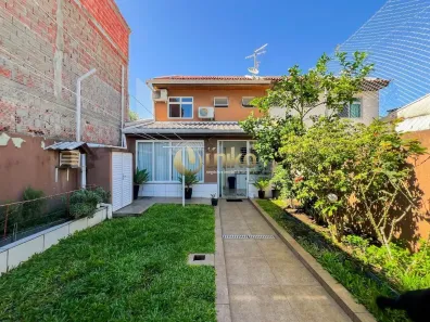 Sobrado com 4 Quartos à venda, 120m² no Cajuru, Curitiba