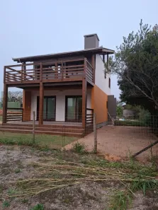 Casa com 3 Quartos para alugar, 150m² no Ibiraquera, Imbituba