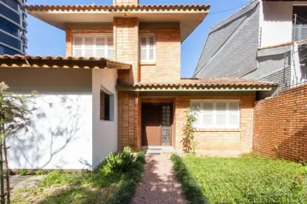 Casa com 4 Quartos para alugar, 241m² no Bela Vista, Porto Alegre