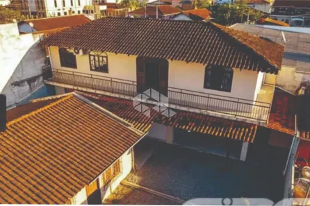 Casa com 3 Quartos à venda, 300m² no Aventureiro, Joinville