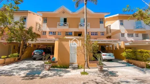 Casa de Condomínio com 4 Quartos à venda, 326m² no Jardim Barbacena, Cotia