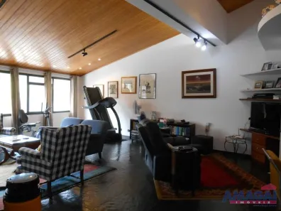 Imóvel Comercial à venda, 239m² no Centro, Jacareí