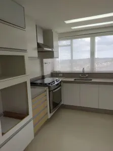Apartamento com 3 Quartos à venda, 159m² no Centro, Apucarana