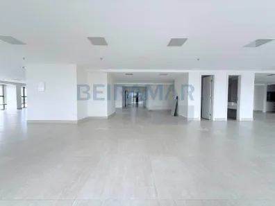 Sala Comercial para alugar, 207m² no Asa Norte, Brasília