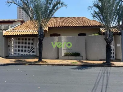 Casa com 3 Quartos à venda, 250m² no Cidade Jardim, Americana