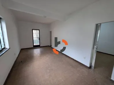 Casa com 2 Quartos à venda, 70m² no Centro, Nova Iguaçu