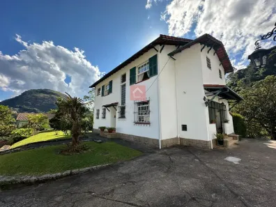 Casa com 4 Quartos à venda, 330m² no Morin, Petrópolis