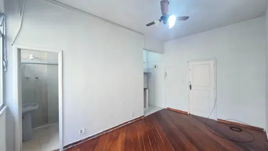 Kitnet para alugar, 26m² no Centro, Rio de Janeiro