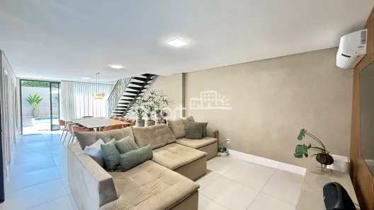 Sobrado com 4 Quartos à venda, 250m² no Loteamento Parque São Martinho, Campinas