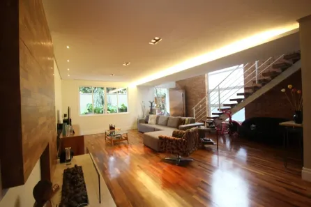 Sobrado com 4 Quartos à venda, 380m² no Sumaré, São Paulo
