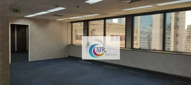 Sala Comercial para alugar, 241m² no Itaim Bibi, São Paulo