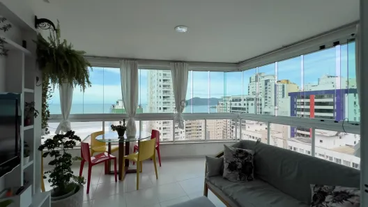 Apartamento com 3 Quartos para alugar, 135m² no Centro, Balneário Camboriú