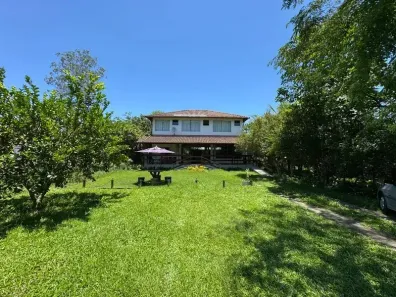 Fazenda/Sítio com 5 Quartos à venda, 995m² no Guapiaçu, Cachoeiras de Macacu