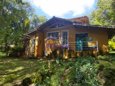 Fazenda/Sítio com 3 Quartos à venda, 200m² no Curral, Ibiúna