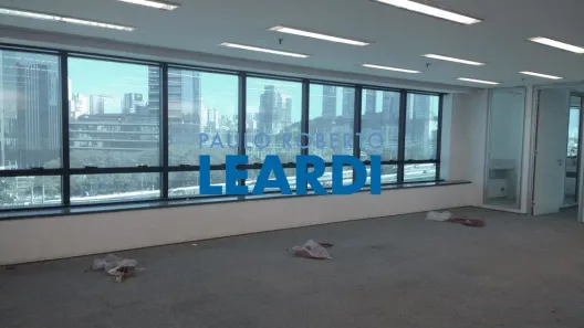 Sala Comercial à venda, 474m² no Vila Olímpia, São Paulo