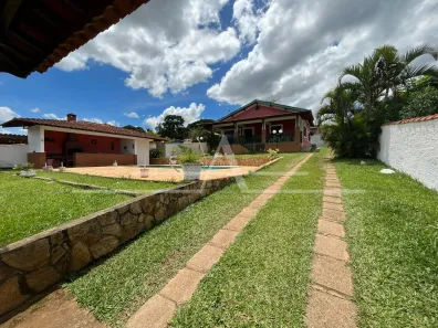 Fazenda/Sítio com 3 Quartos à venda, 1000m² no Chácaras Fernão Dias, Atibaia