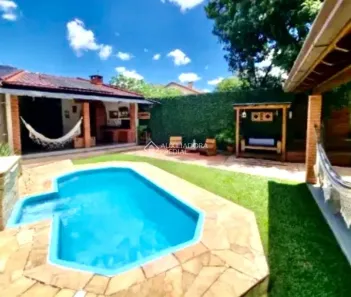 Casa com 3 Quartos à venda, 250m² no Niterói, Canoas